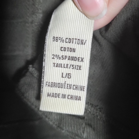 Urban life large cropped vest Victorian style cameo button darted cotton olive - Picture 6 of 6